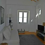 Appartamento Berta Village, Old Quarter Lisbona